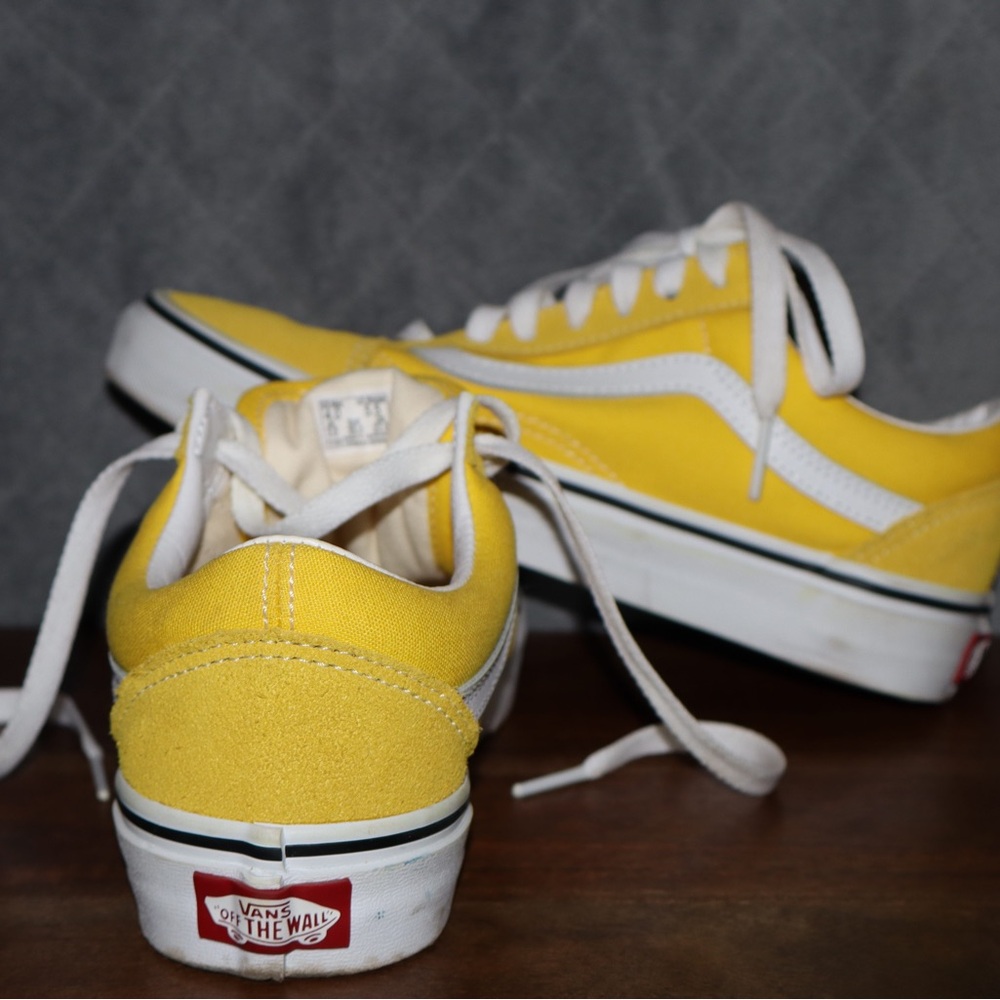 Vans Unisex Old Skool Shoes ‘Vibrant Yellow' - Picture 3 of 13